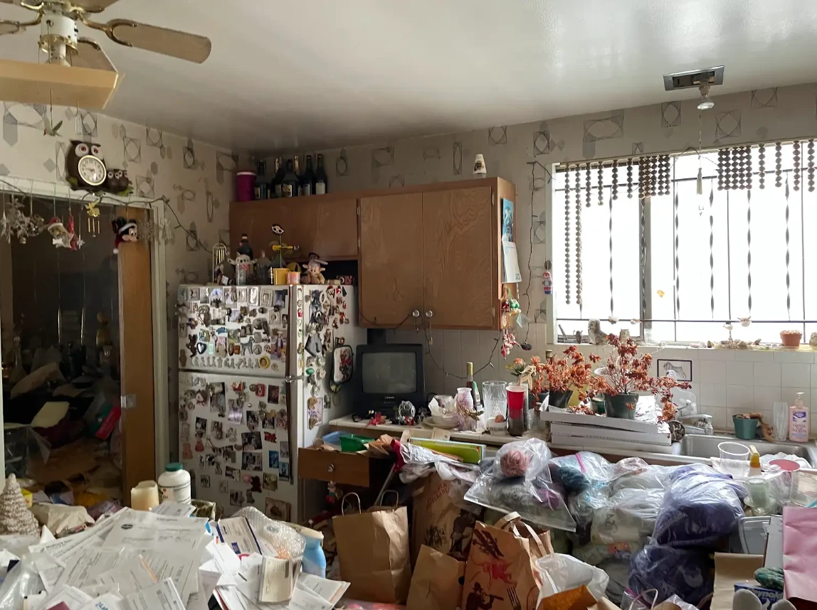 San Francisco Hoarder Home Before